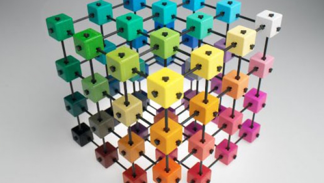 kubs dažādās krāsās, 3 D variantā