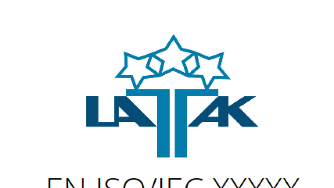 Akreditācijas zīmes jauno noteikumu piemērs LATAK logo ar standarta burtiem un piemēru, kā ir izvietota ANI reģistrēšanas informācija